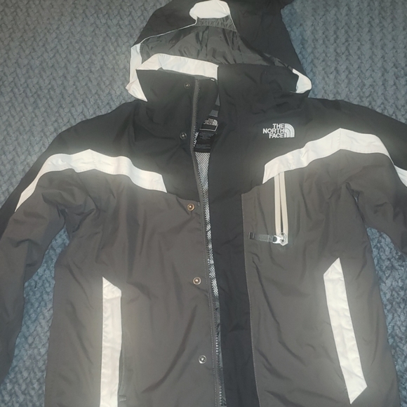 North face shell and lining - Picture 3 of 8